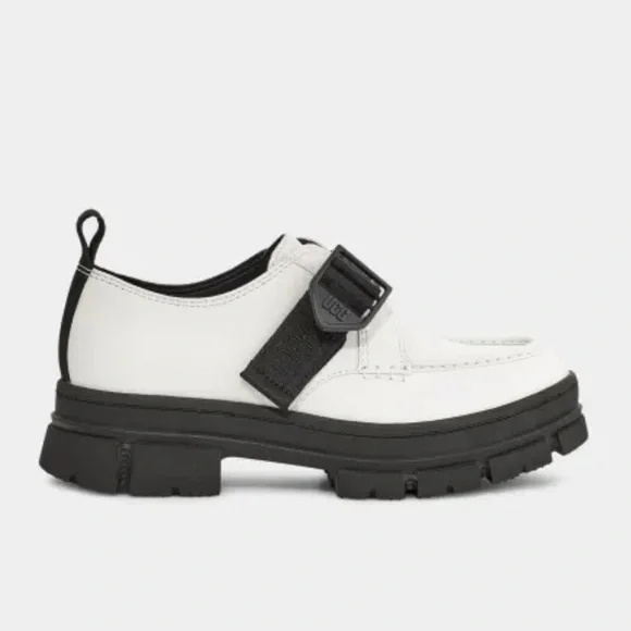NWOB Ugg Ashton Shoe combat lug sole leather white with black loafers size 8.5 - Picture 2 of 9